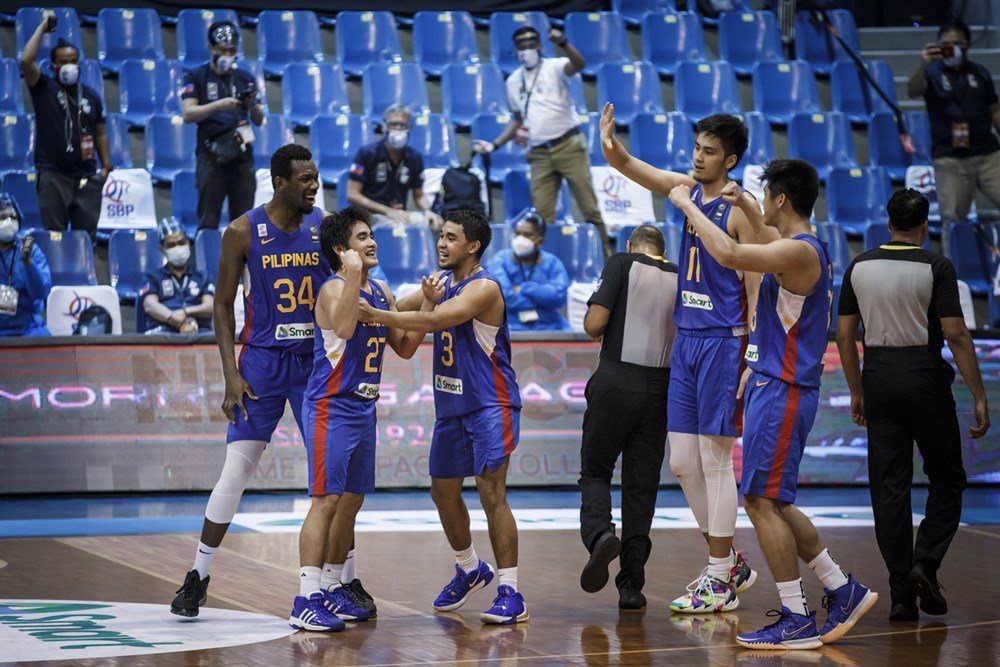 Look at custom Jordan 12s that Chris Ross wears for Gilas debut