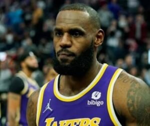 With just a dozen points shy of the NBA record, will LeBron James eclipsed Kobe Bryant for most Christmas Day points in this year's Yuletide holiday?