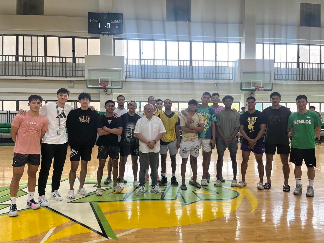 CSB Recruits with Team Booster Frank Lao [PR photo]
