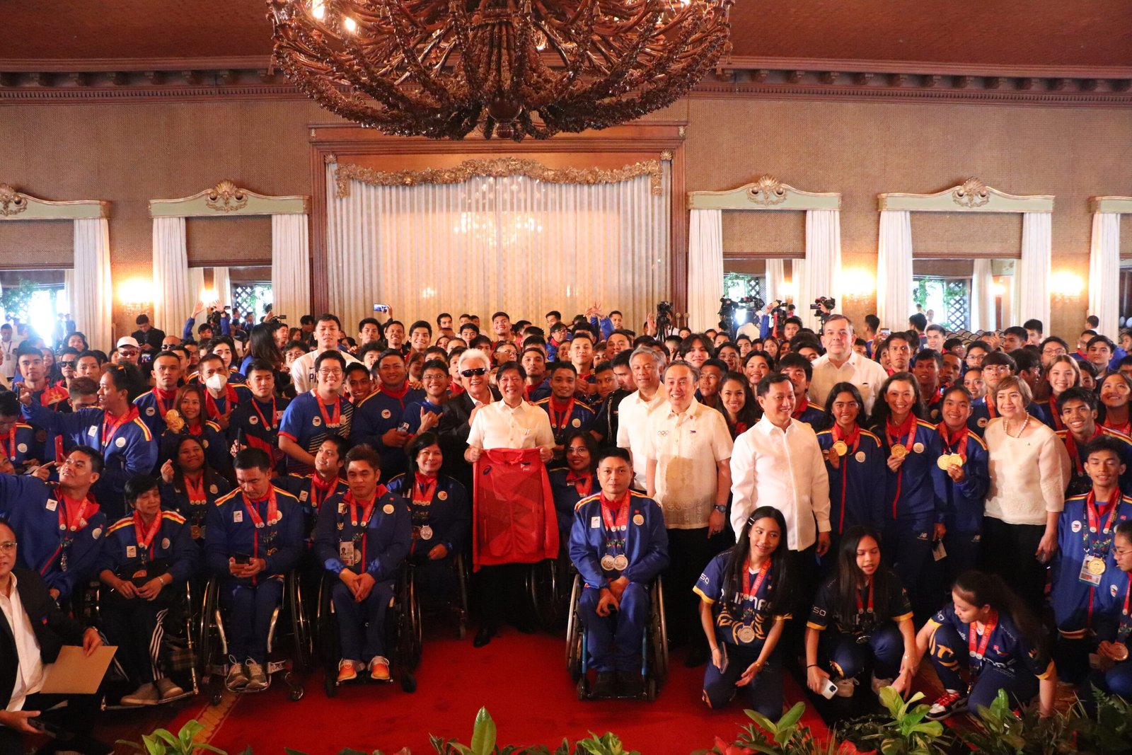 ﻿The 32nd Southeast Asian Games (SEAG) and 12th ASEAN Para Games (APG) medalist with President Ferdinand “Bongbong” Marcos Jr., Philippine Sports Commission (PSC) Chairman Richard Bachman, and PSC Commissioner Olivia "Bong" Coo, Philippine Paralympic Committee (PPC) President Michael Barredo, Philippine Amusement and Gaming Corporation (PAGCOR) Chairman & CEO Alejandro Tengco, Philippine Olympic Committee (POC) President Abraham "Bambol" Tolentino and Senator Francis Tolentino in the Incentives Awarding at Malacanang Palace, Wednesday, August 9, 2023.