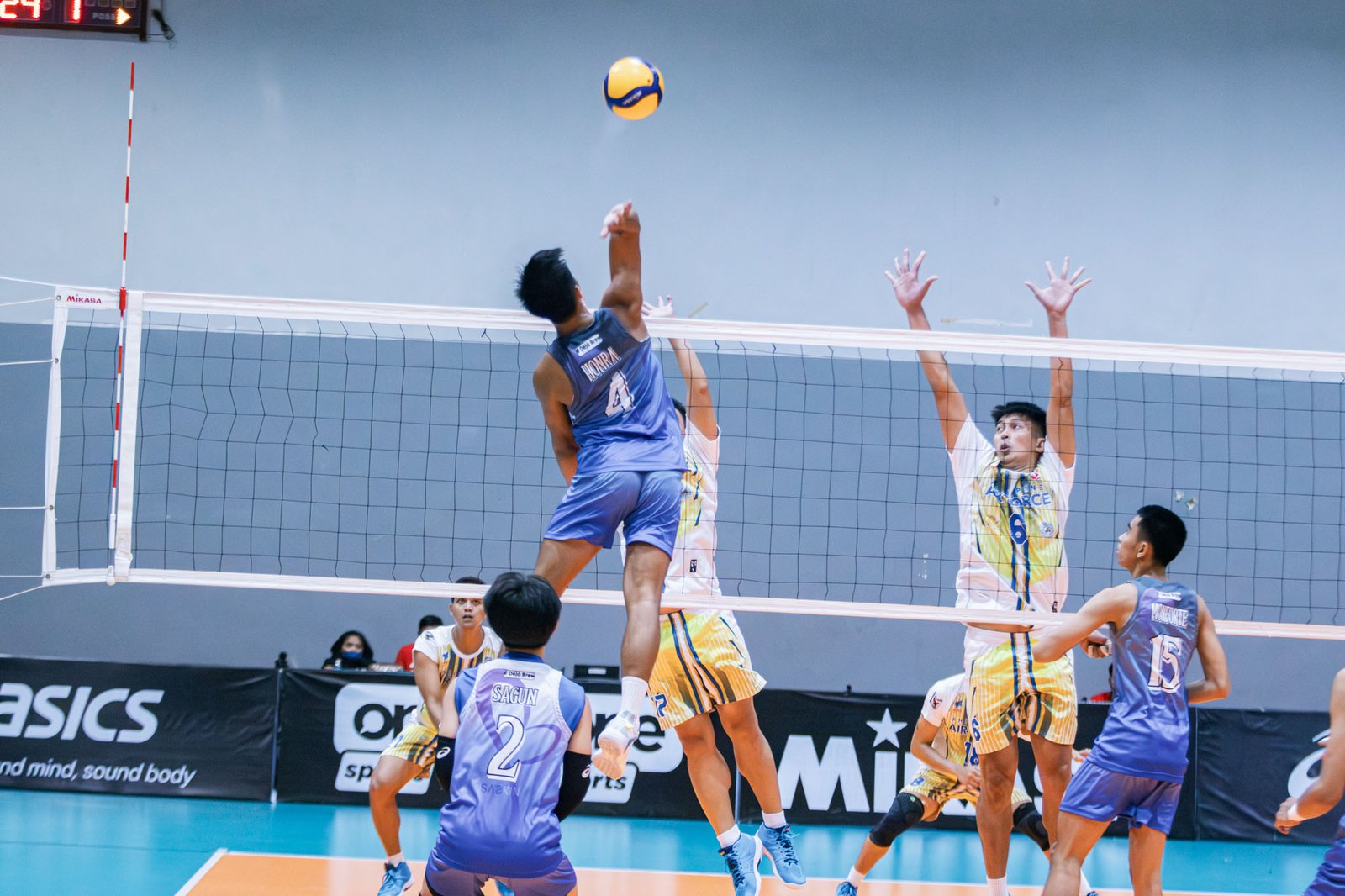 Spiker's Turf Invitational: Airforce vs Dolphins on October 22, 2023. [PVL Images]