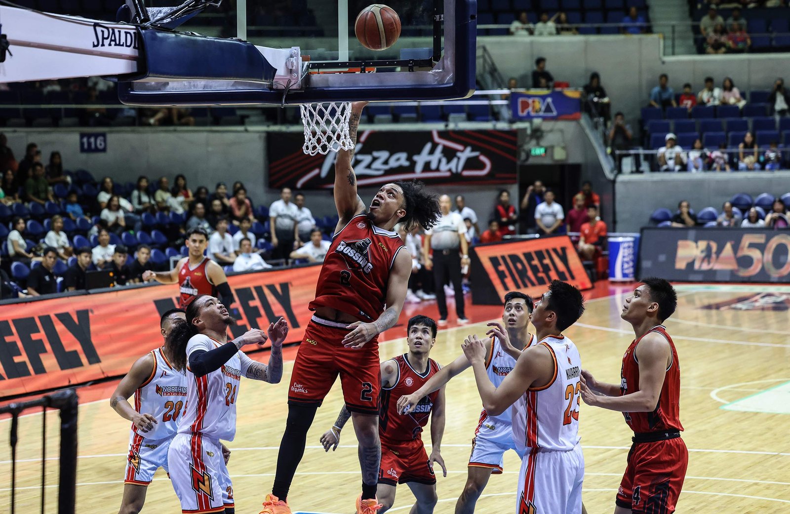 Sedrick Barefield led Blackwater’s balanced offense with 20 points. [PBA Images]