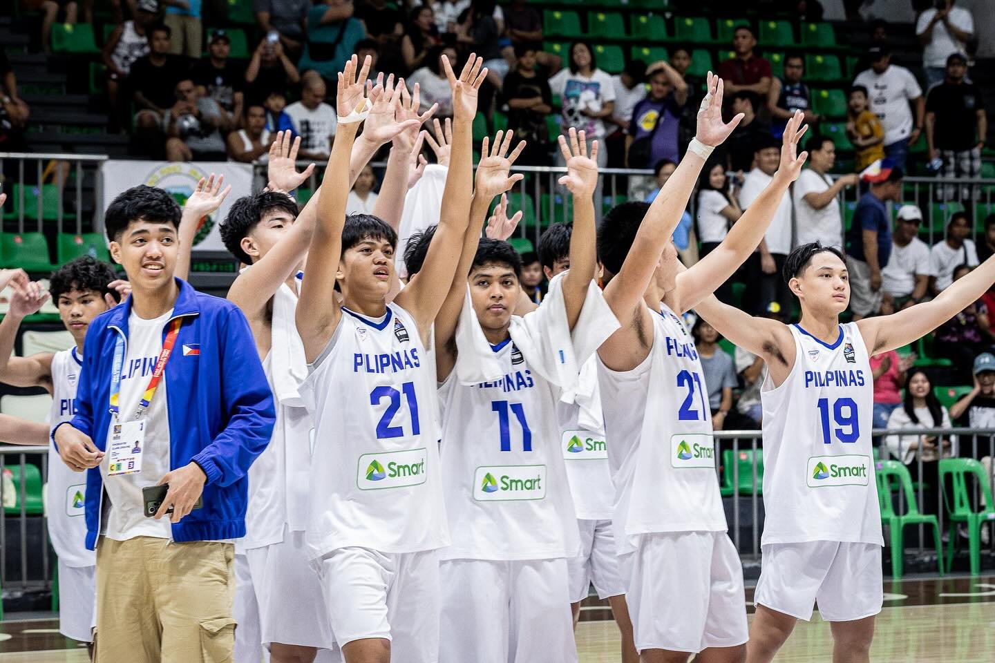 Gilas U16 celebrates its second win with a team photo postgame. [SBP photo]