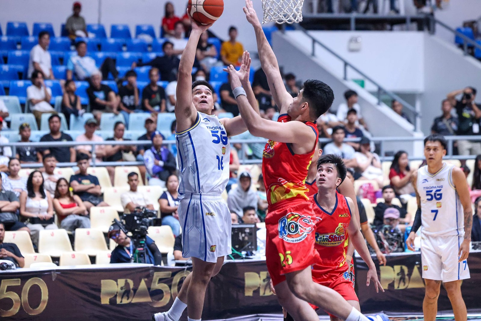 RR Pogoy rises for a jumper on his way to 35 points against Rain or Shine. [PBA Images]