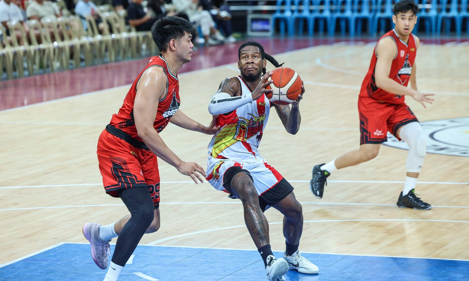 CJ Perez torches Blackwater with 20 points to lead SMB’s third straight win [{BA Images]