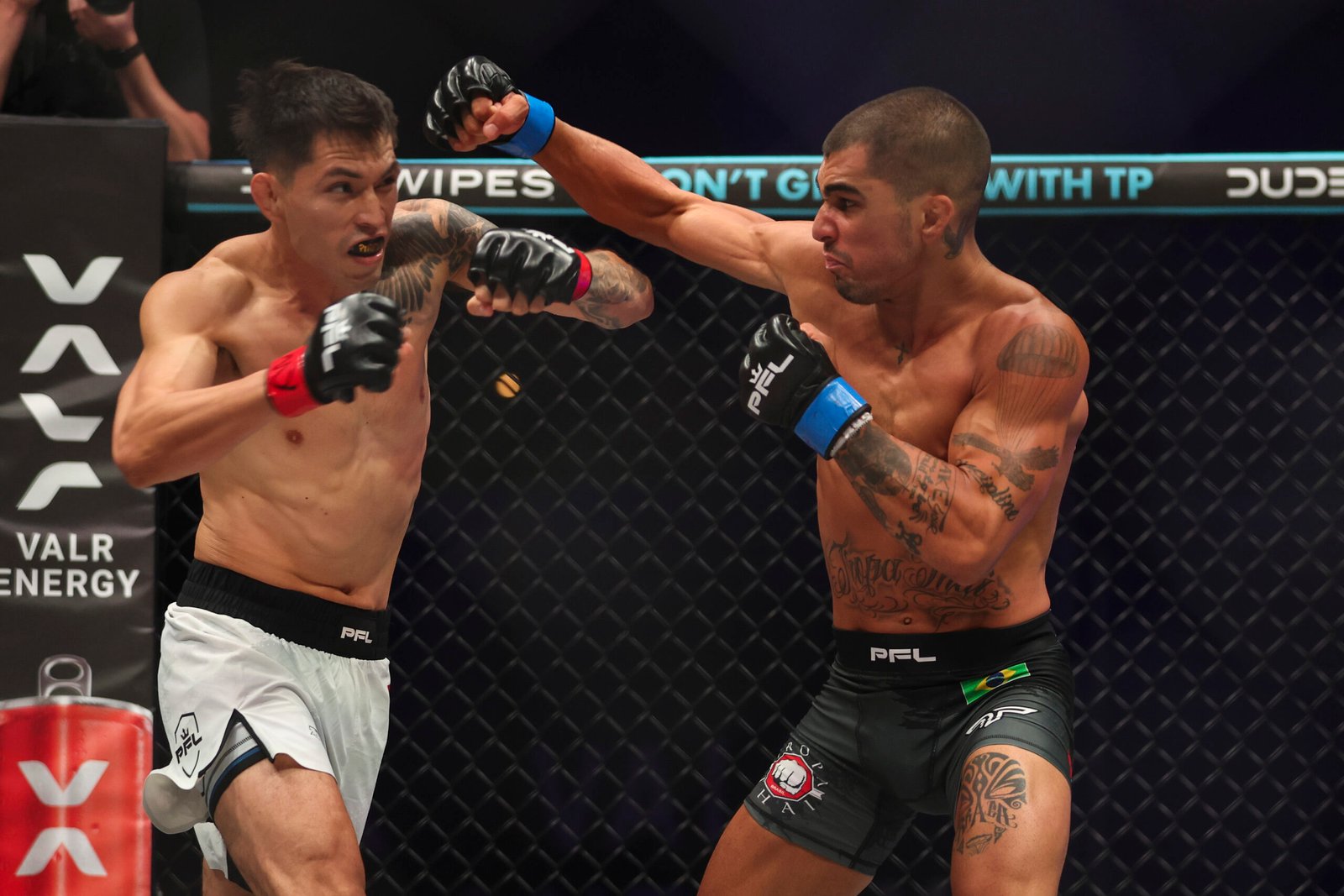 Jesus Pinedo knocks out Gabriel Braga to return to the PFL Featherweight Finals [PFL photo]