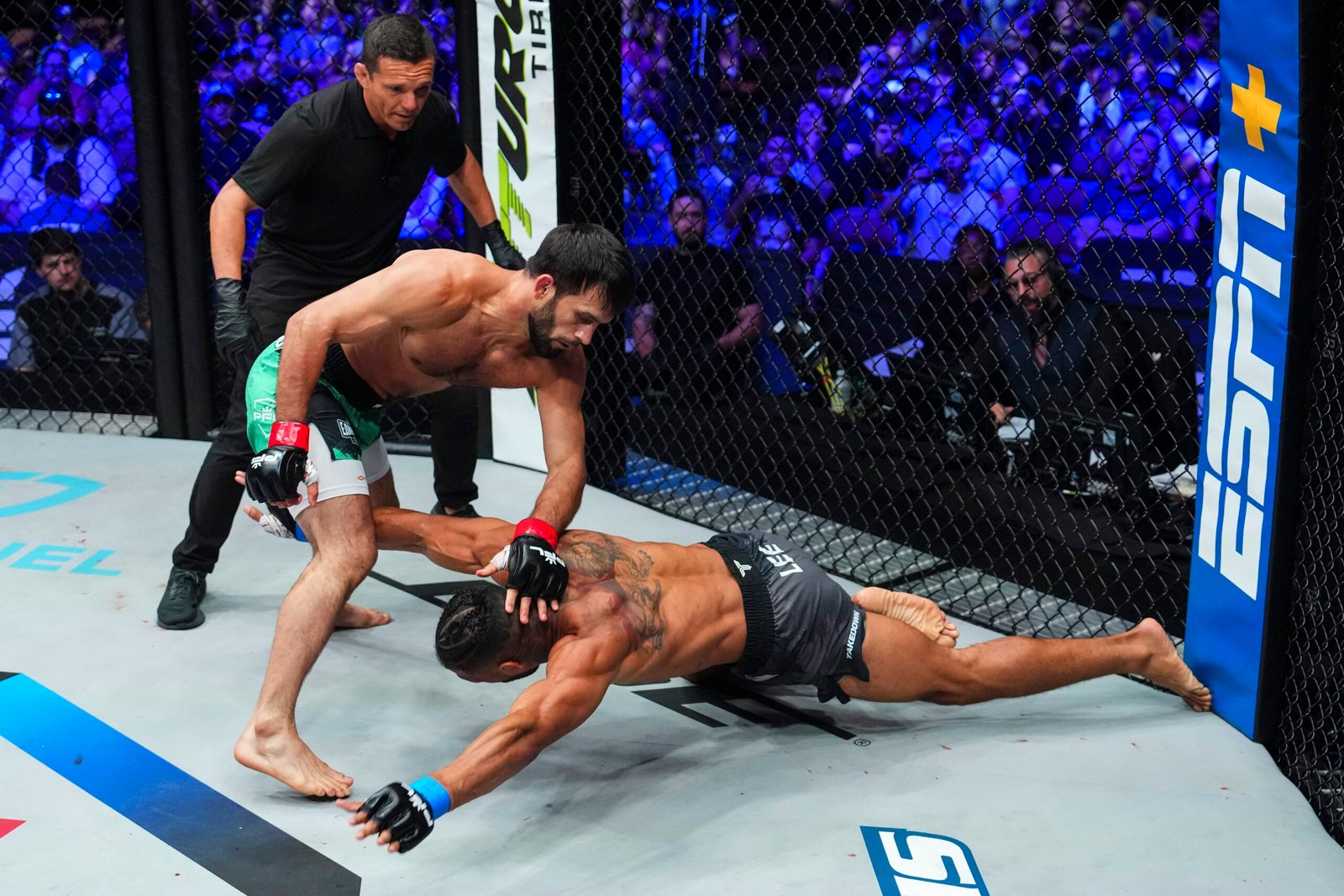 Gadzhi Rabadanov secures a TKO victory over Kevin Lee and punches his ticket to the PFL World Tournament Finals. [PFL photo]