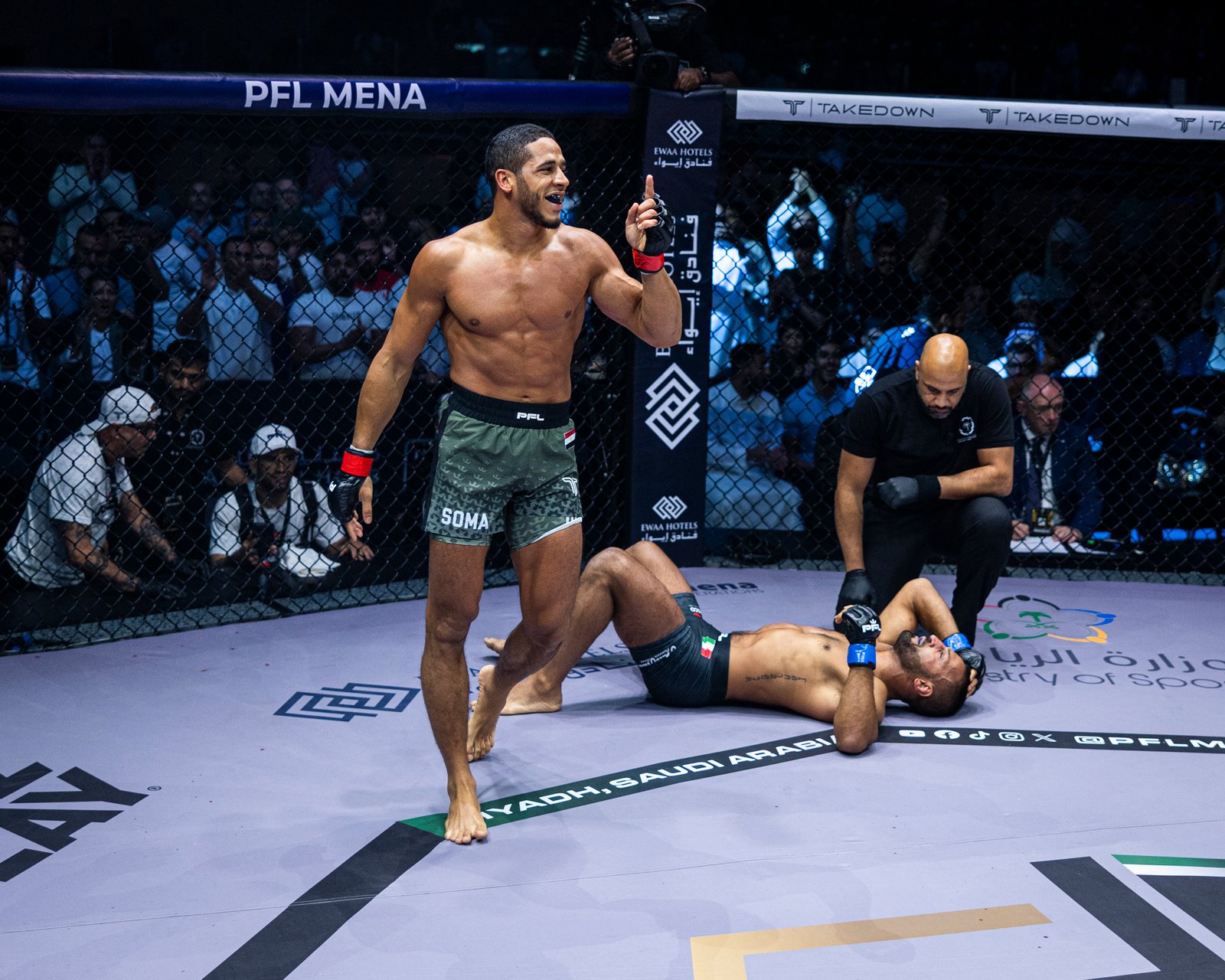 Omar El Dafrawy celebrates his first-round submission victory in Riyadh [PFL photo]