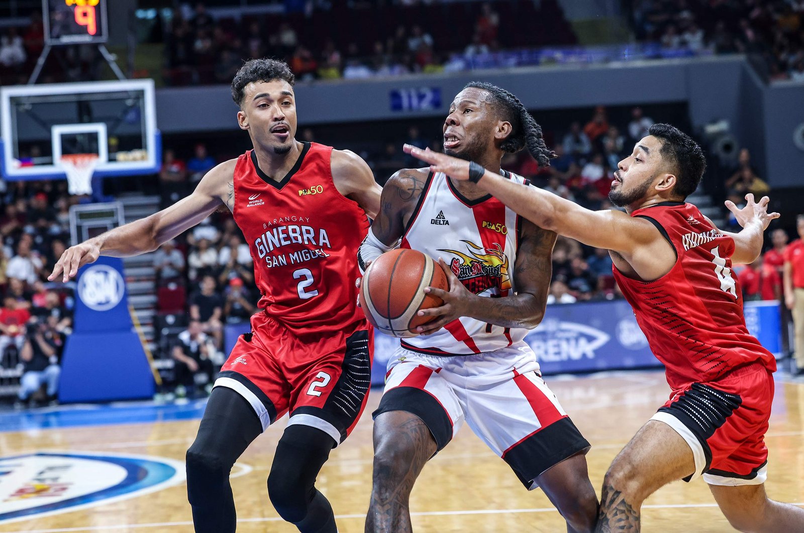 CJ Perez attacks the lane to lead San Miguel’s scoring barrage in Game 4 of the PBA Philippine Cup semifinals. [PBA Images]