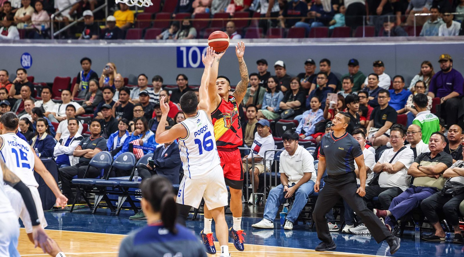 Jericho Cruz torched TNT with 23 points, including five threes, in San Miguel’s Game 4 win. [PBA Images]