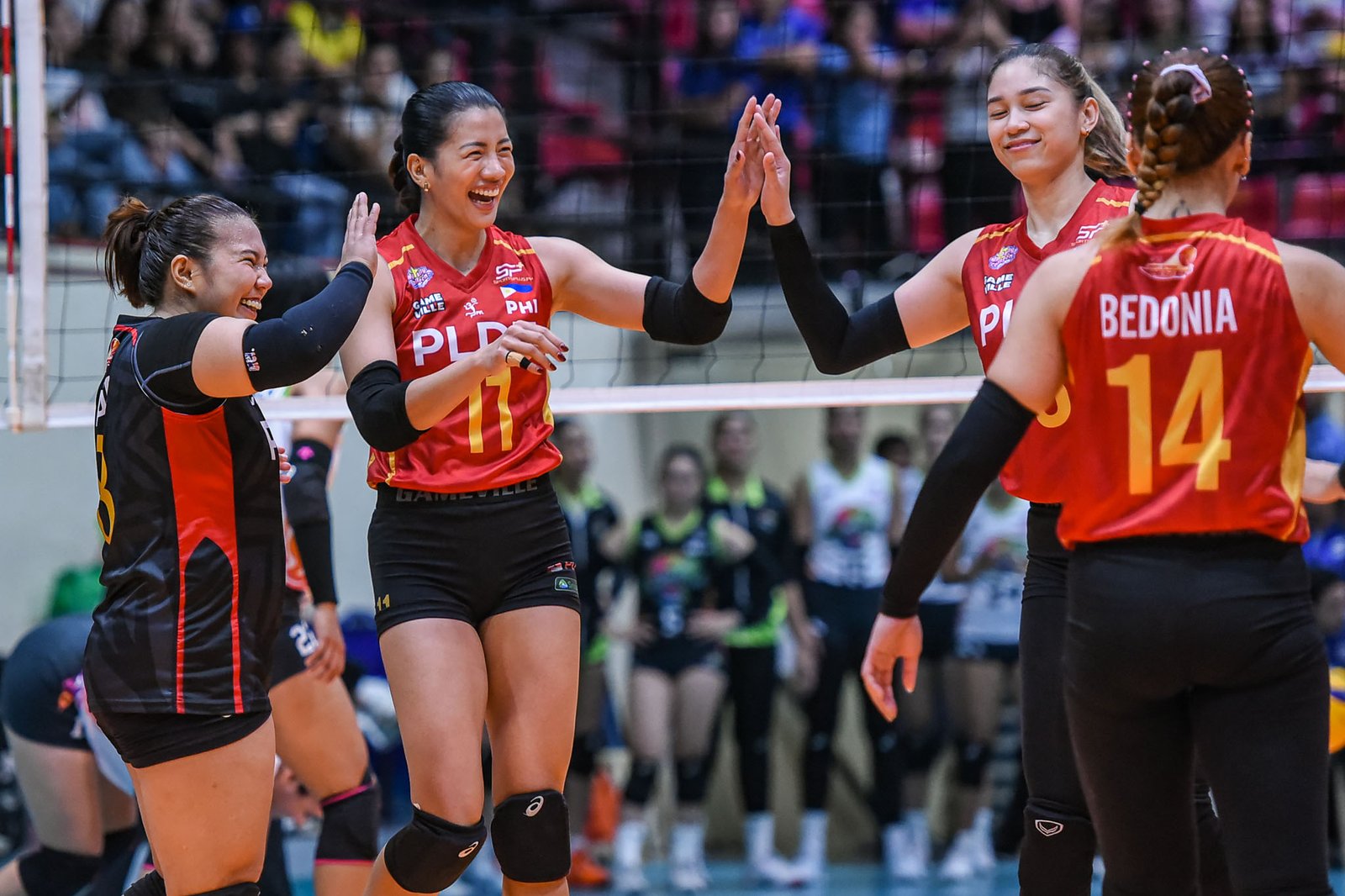 PLDT celebrates a dominant first-set finish at USJ-Recoletos Coliseum [PVL Images]