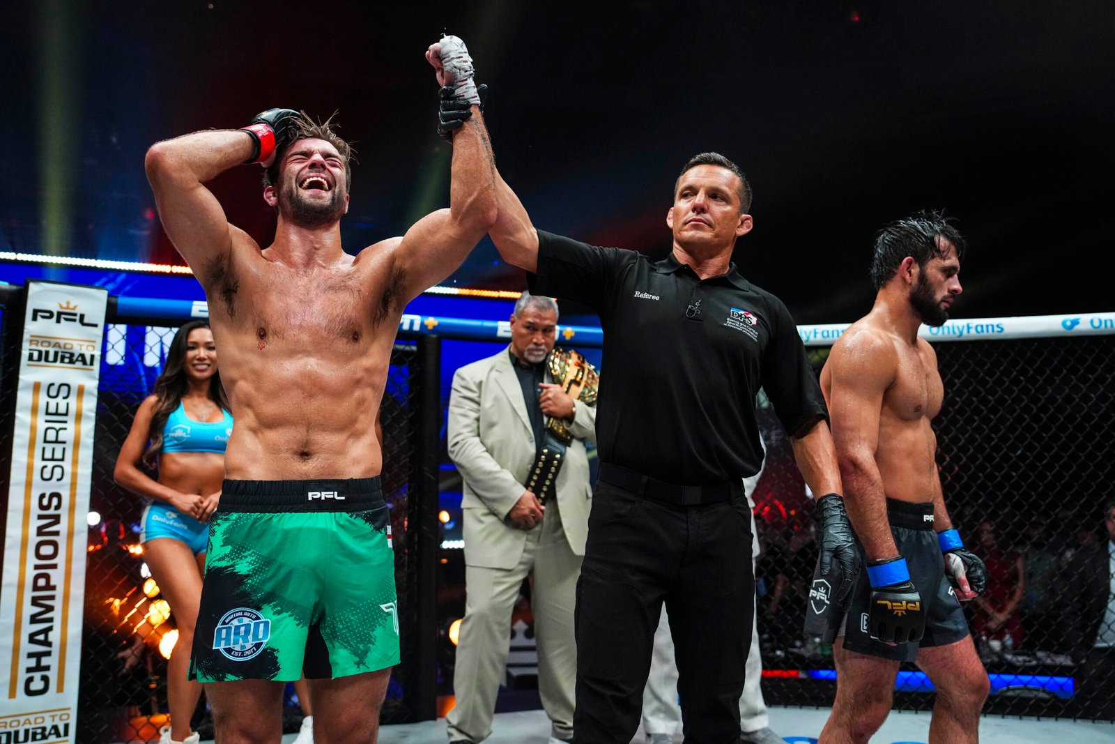 Alfie Davis celebrates after defeating Gadzhi Rabadanov for the PFL Lightweight title. [PFL photo]