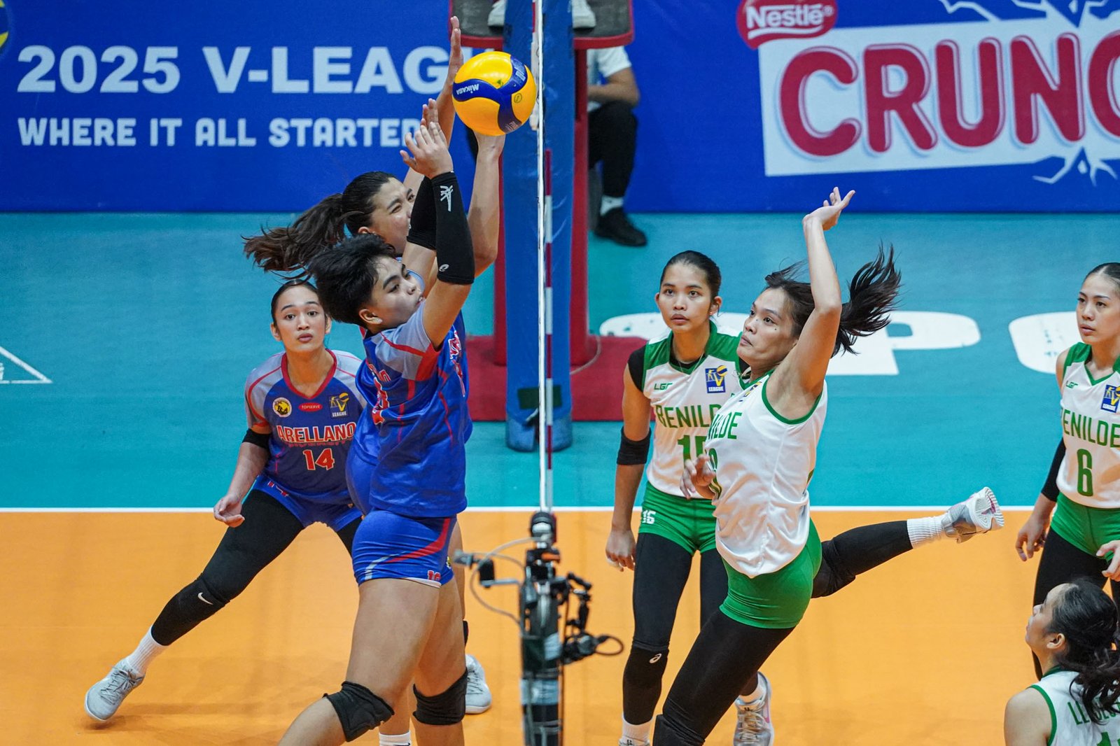 Benilde’s Clydel Catarig during their V-League win over Arellano. [PVL Images]