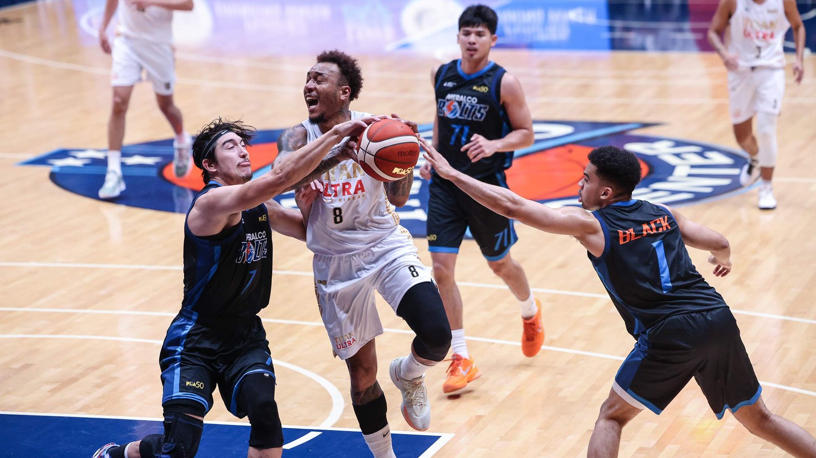 Calvin Abueva explodes for a career-high 41 points in Titan Ultra’s PBA Philippine Cup debut. [PBA Images]