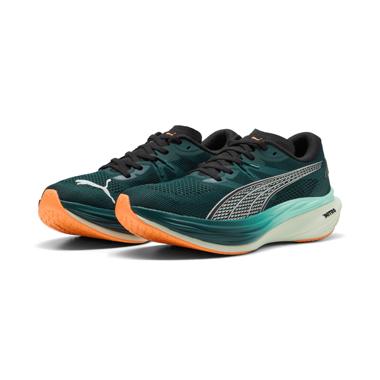 Green Terrain-Heat Fire and Sage Frost-Green Terrain bring bold new looks to PUMA’s running line.