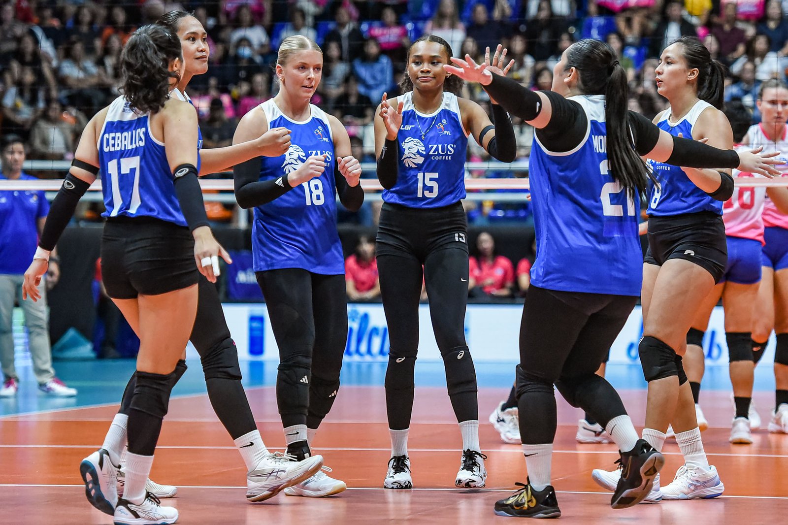 The Thunderbelles celebrate a crucial point in their PVL Reinforced Conference win. [PVL Images]
