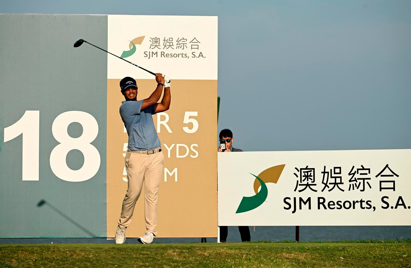 A new swing, new shafts, and a new putter—Sarit Suwannarut looks locked in heading into the final round. [Asian Tour photo]