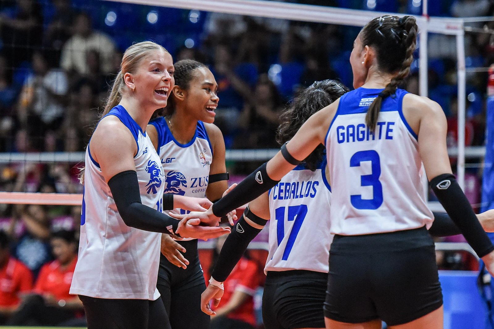 ZUS Coffee gathers mid-huddle as DeBeer leads the squad through another dominant showing. [PVL Images]