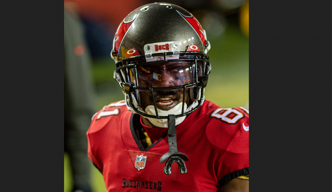 Antonio Brown pictured during his final NFL season with Tampa Bay. [photo credit: All-Pro Reels | Flickr]