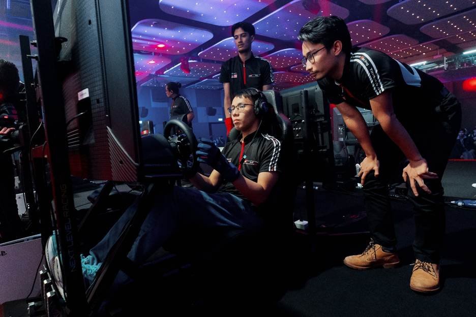 Malaysia’s Taj Aiman, Chong Kai Chang, and Iqbal Suji during the first-ever team race