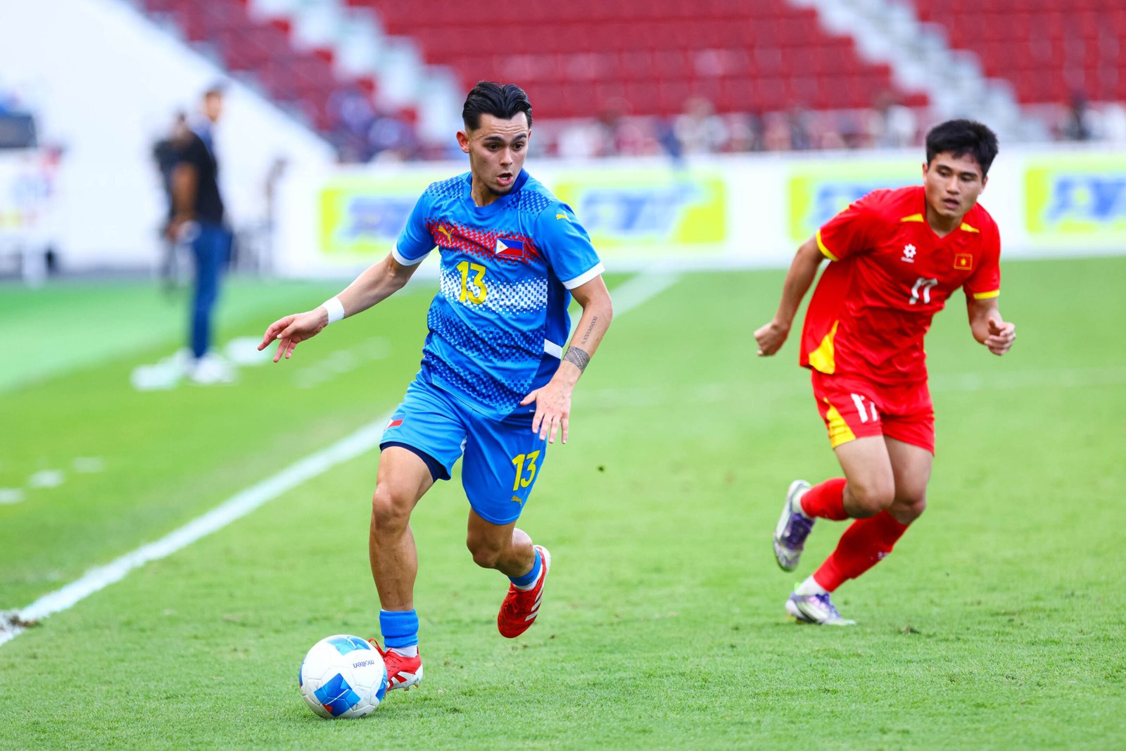 A Philippine player controls the ball during a SEA Games match. [POC Media Pool]