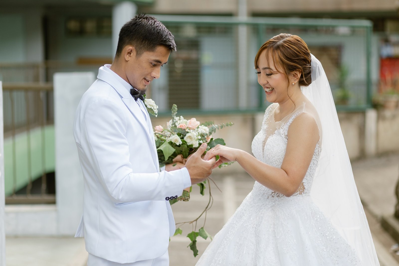 Stephen Loman celebrates his wedding with Sheryl in Baguio City.