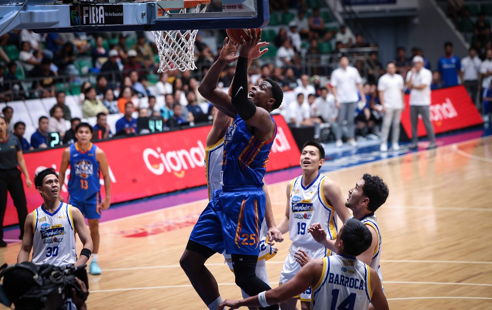 Cady Lalanne powers through the Magnolia defense during NLEX’s win in the PBA Commissioner’s Cup. [PBA Images]