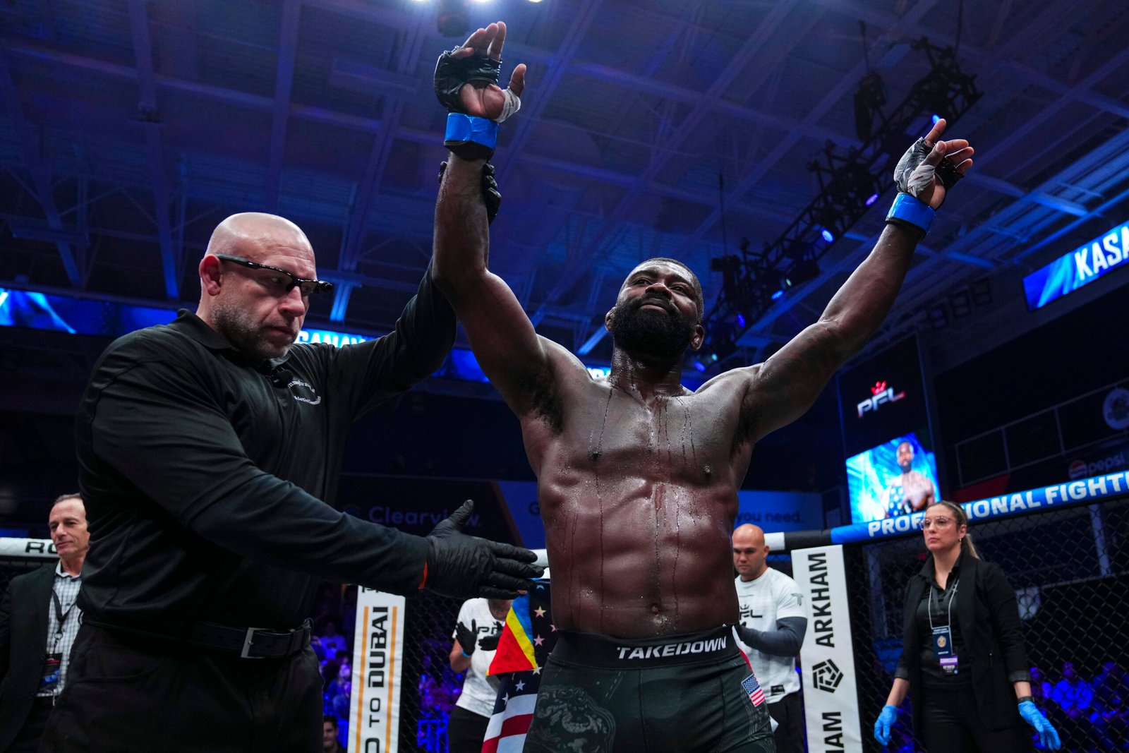 Impa Kasanganay celebrates his knockout victory over Dalton Rosta.