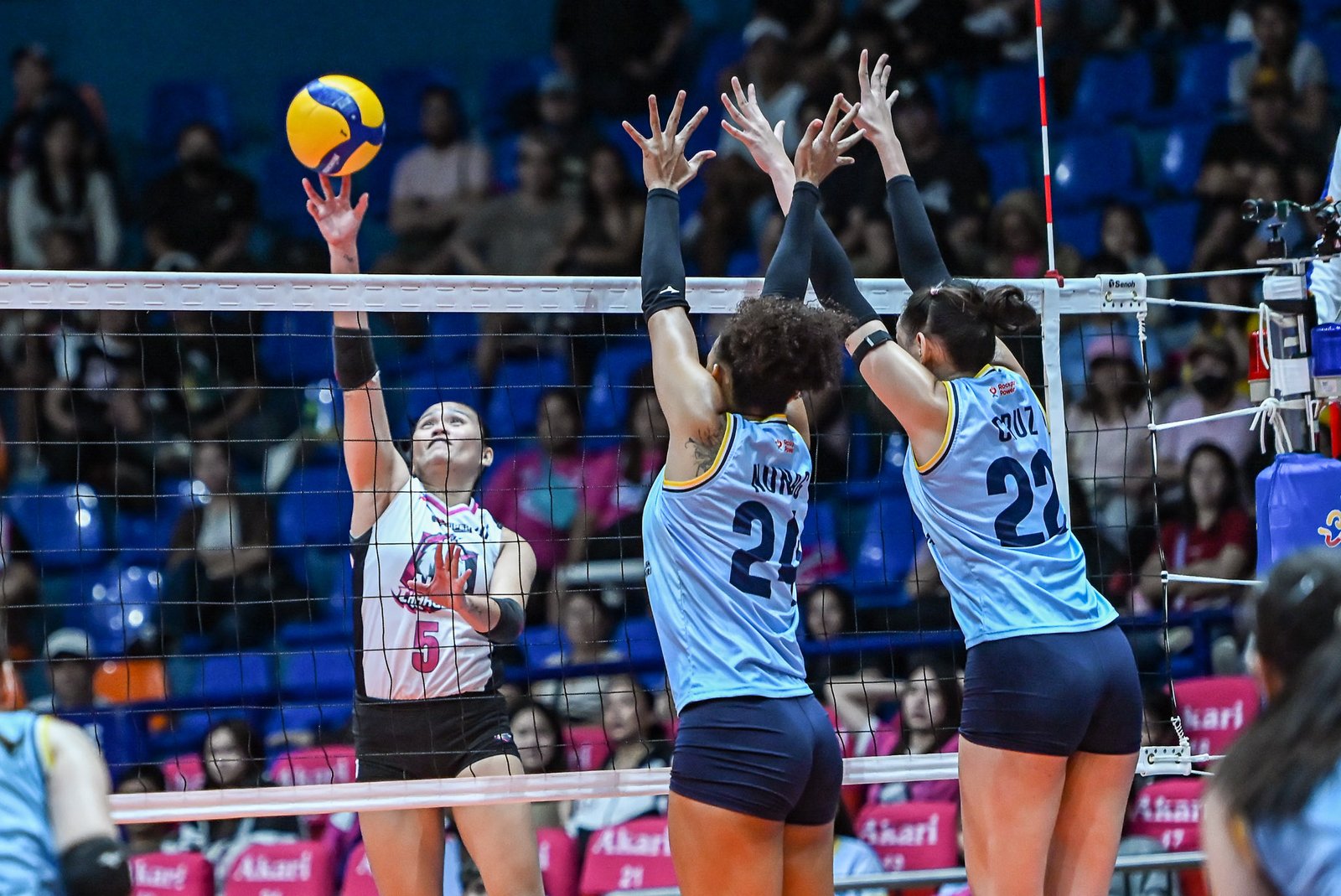 Grethcel Soltones delivered a pivotal scoring run in the fourth set to secure the win. [PVL Images]