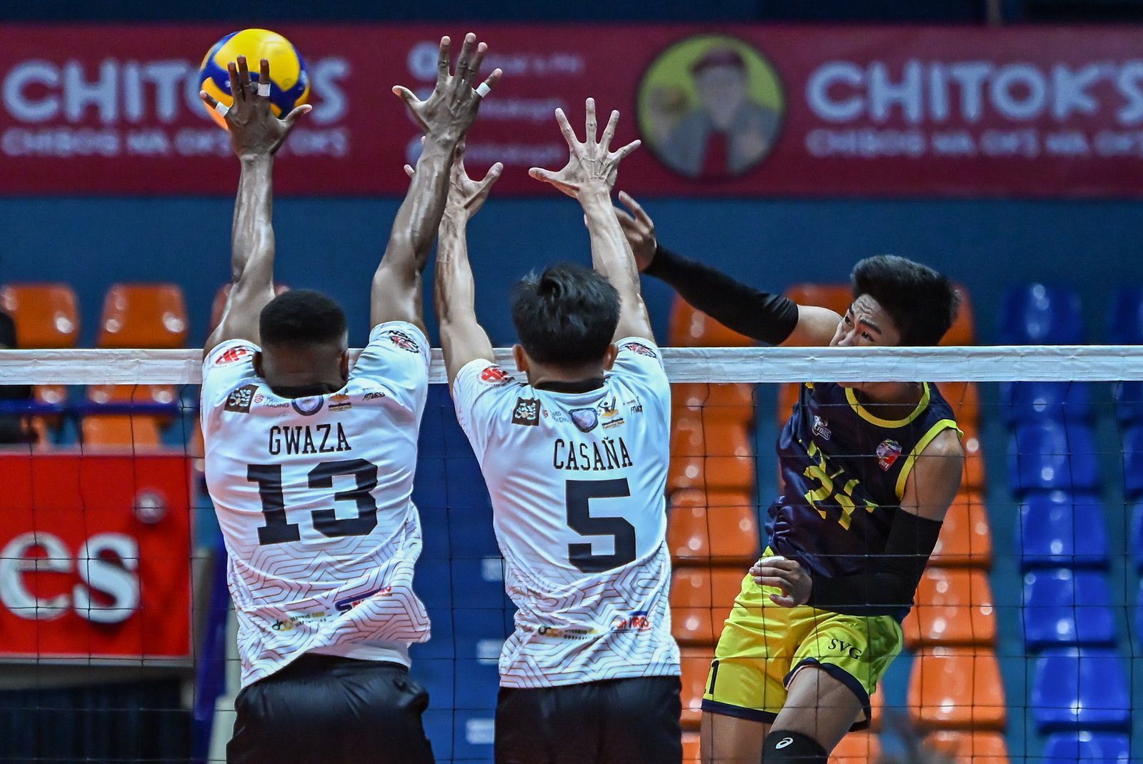 Louie Ramirez delivers a spike as Savouge maintains control of the match. [Spikers Turf photo]