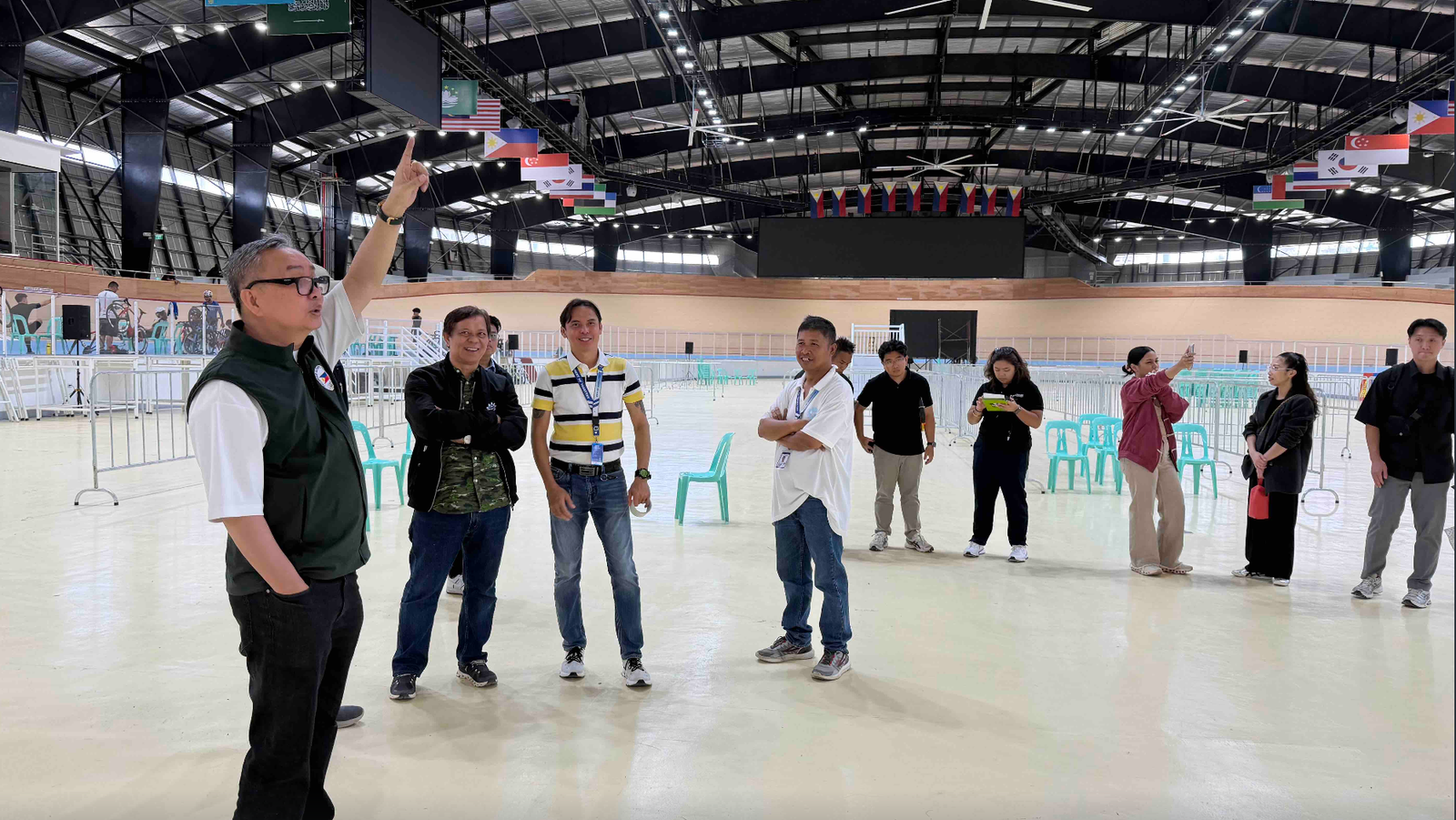 PHILCYCLING president Abraham “Bambol” Tolentino checks on the progress of preparations at the Tagaytay CT Velodrome. [photo credit: PhilCycling]