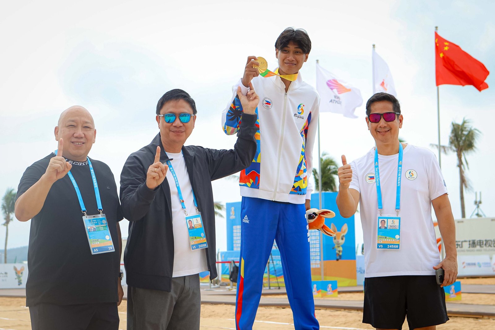 Leonard Grospe clears 2.05m en route to high jump gold for Team Philippines. [POC media pool]