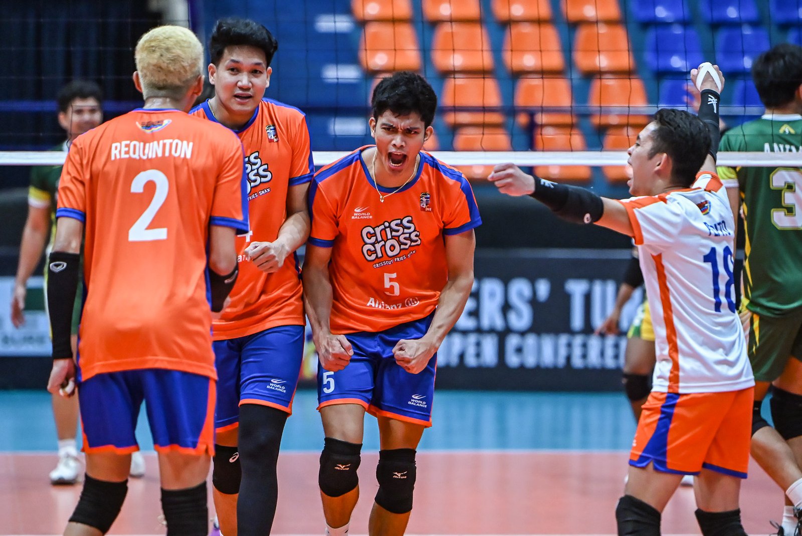 Jude Garcia leads the King Crunchers with veteran poise [Spikers Turf photo]