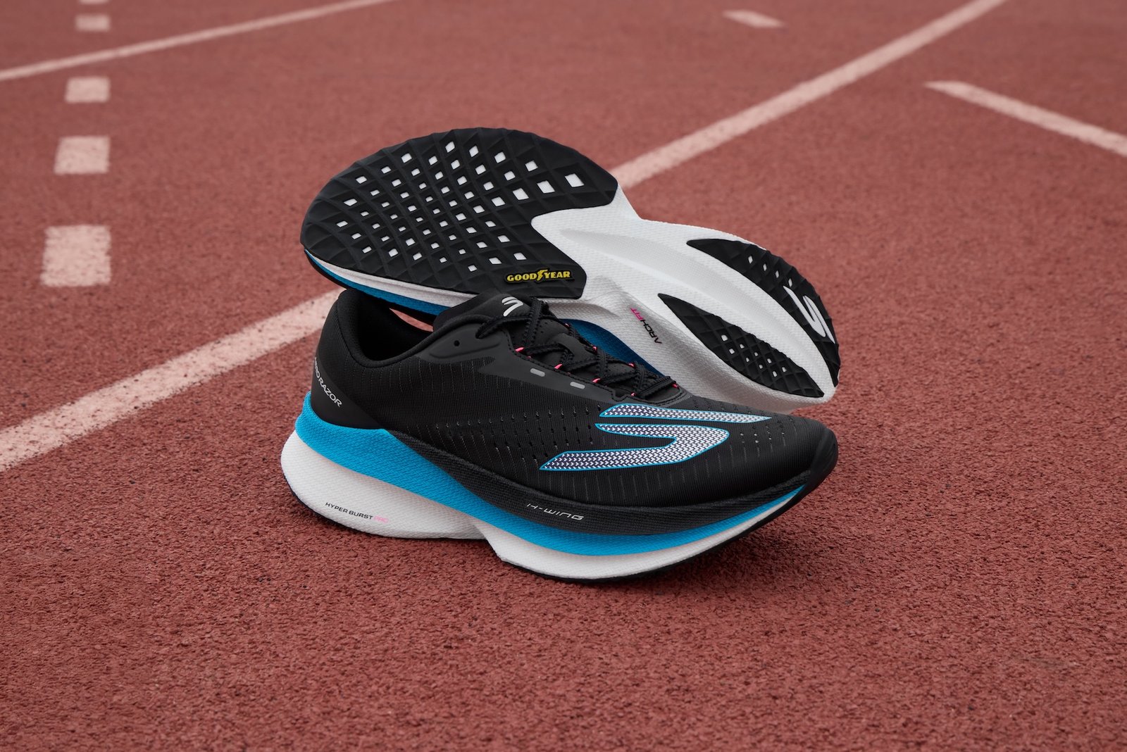 Skechers AERO Razor displayed as part of the brand’s latest performance running collection
