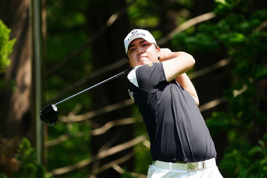 Yubin Jang during the second round of the GS Caltex Maekyung Open. [Asian Tour photo]