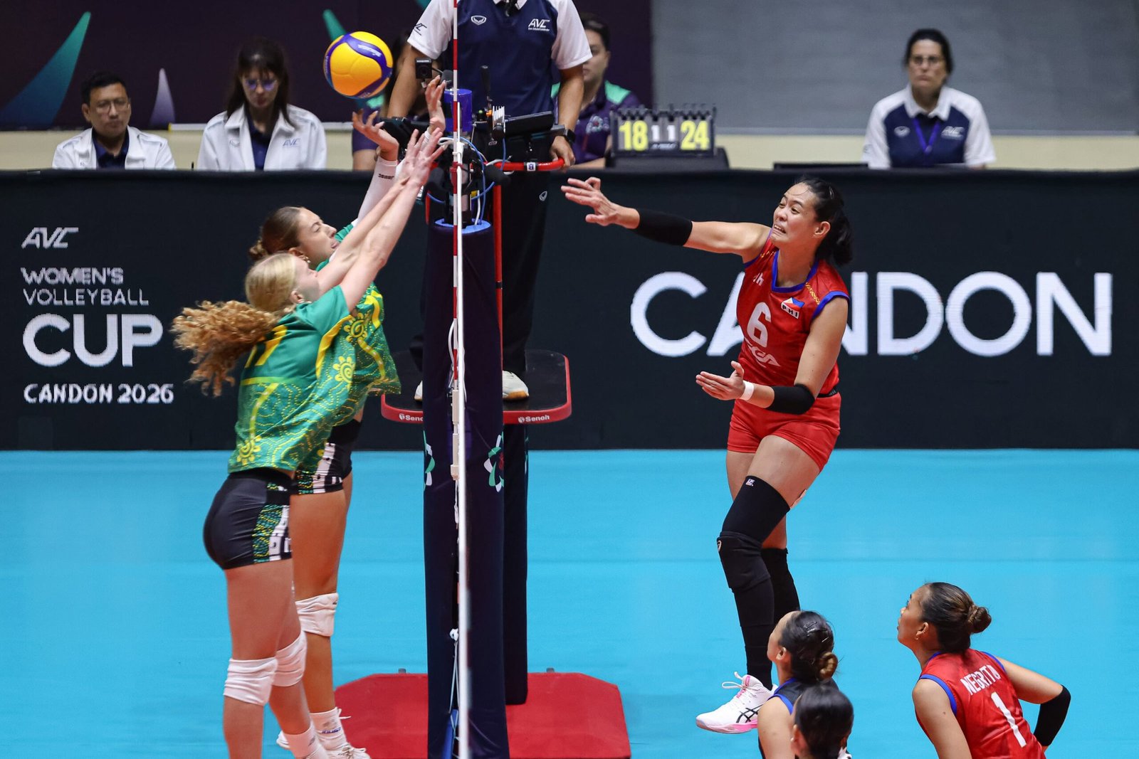 Australia earned a breakthrough victory while Alas Pilipinas showed resilience in a thrilling battle at the Candon City Arena.