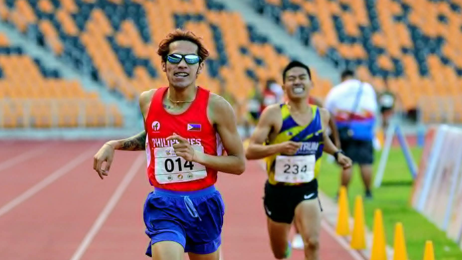 Hussein Loraña completed a golden double by winning the men's 1,500m after ruling the 800m, while Jessa Mae Roda and Rica Balderama also claimed second gold medals at the ICTSI Philippine Athletics Championships.