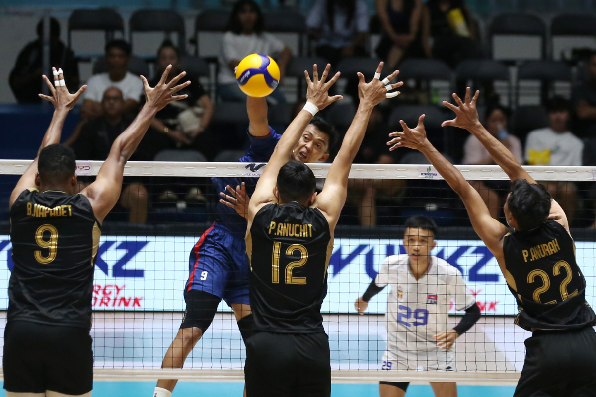 Voeurn Veasna led Cambodia with 21 points against Thailand. [AVC Photo]