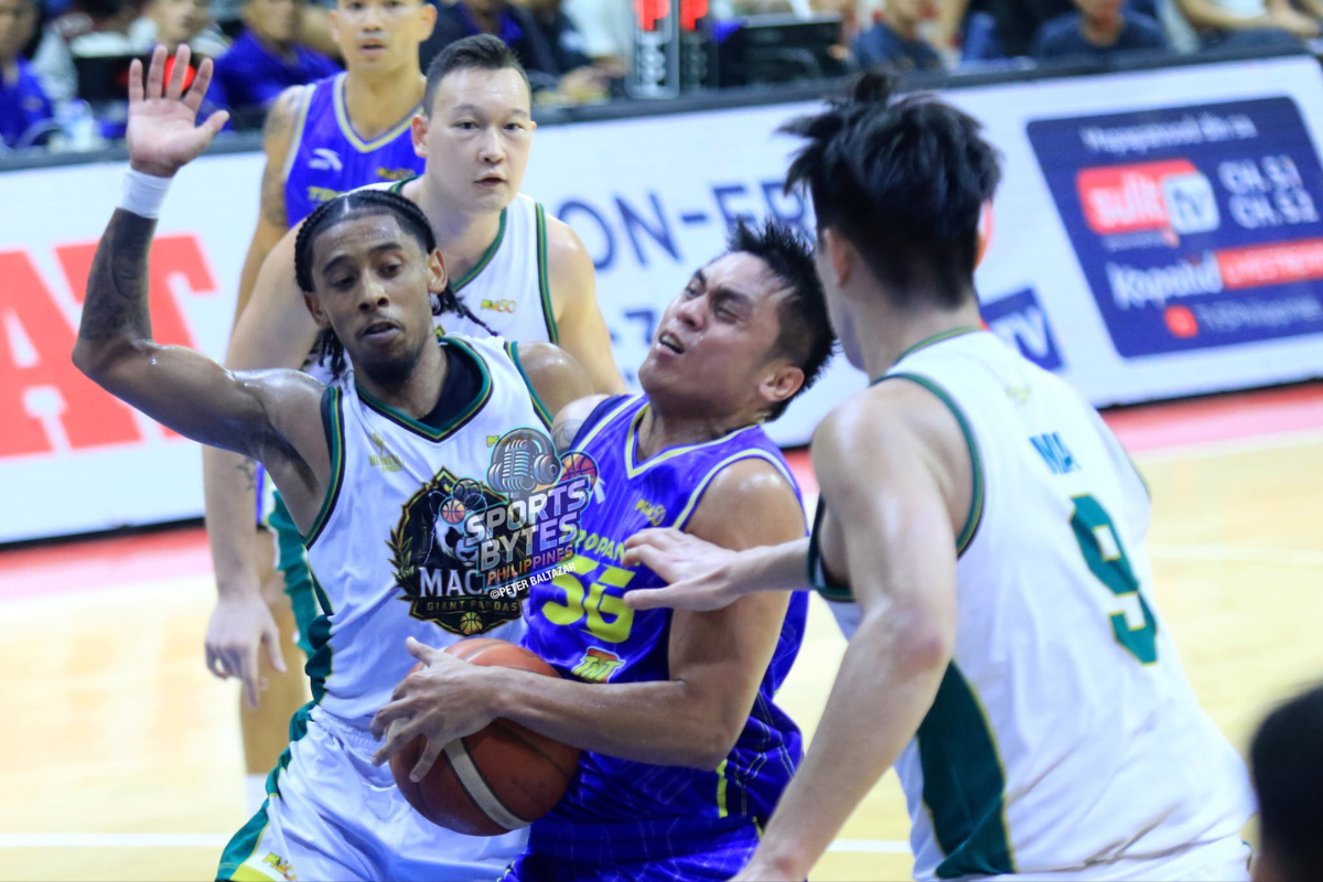 Rey Nambatac helped lead TNT to its opening victory despite a depleted lineup. [photo credit: Peter Baltazar]