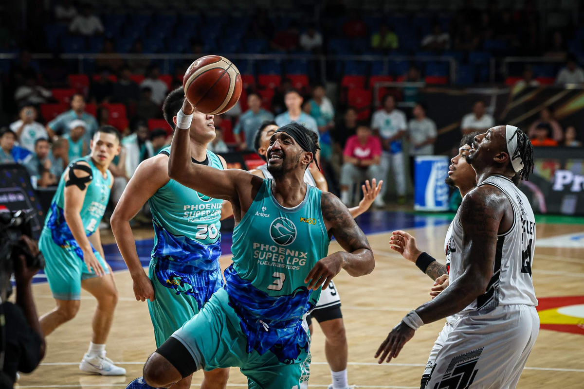 Jason Perkins led the Phoenix Fuel Masters in the PBA Governors' Cup matchup. [PBA Images]