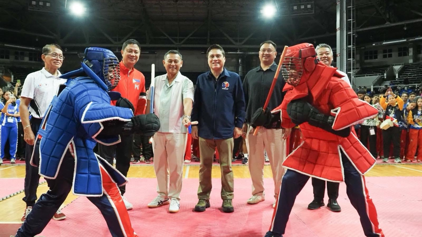 Sen. Juan Miguel Zubiri leads PEKAF officials during the National Battle of Champions opening.