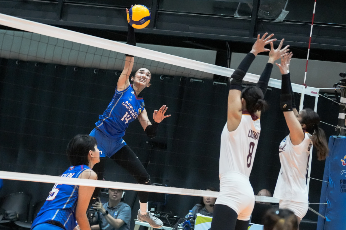 Heart Villaflores led Arellano's balanced attack with 16 kills in the Lady Chiefs' latest V-League victory. [PVL Images]