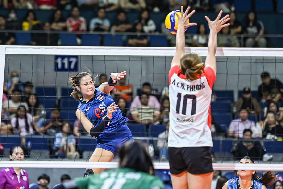 Papatchaya Phontham leads EST Cola's scoring attack as the Thai squad continues its remarkable run in the PVL Invitational. [PVL Images]