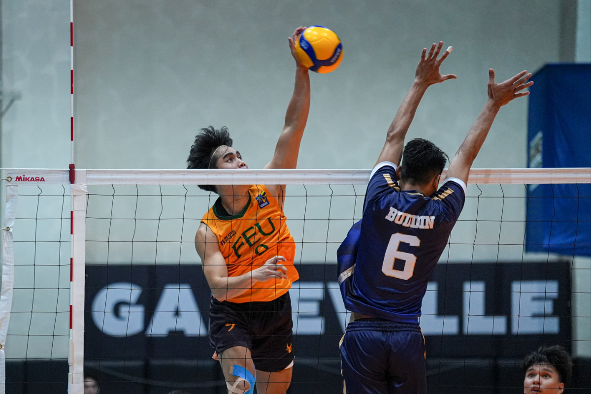 FEU's balanced attack helped the defending V-League champions withstand NU's challenge in five sets. [PVL Images]