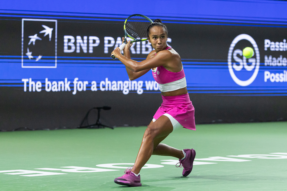 Leylah Fernandez reached the Singapore Tennis Open final after rallying past fifth-seeded Maja Chwalinska in three sets. [photo credit: WTA | Ashok Kumar]