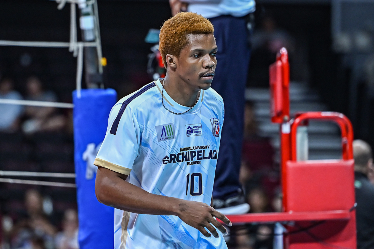 Obed Mukaba recorded seven blocks and eight points as the National University Bulldogs swept Alpha Insurance in the 2026 Spikers’ Turf Invitational Conference. [PVL Images]