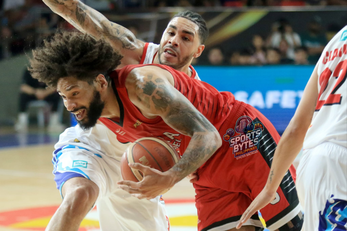Jordan Murphy made an immediate impact in his PBA debut, recording 30 points, 13 rebounds and seven assists as Barangay Ginebra defeated Rain or Shine, 129-111. [photo credit: Peter Baltazar]
