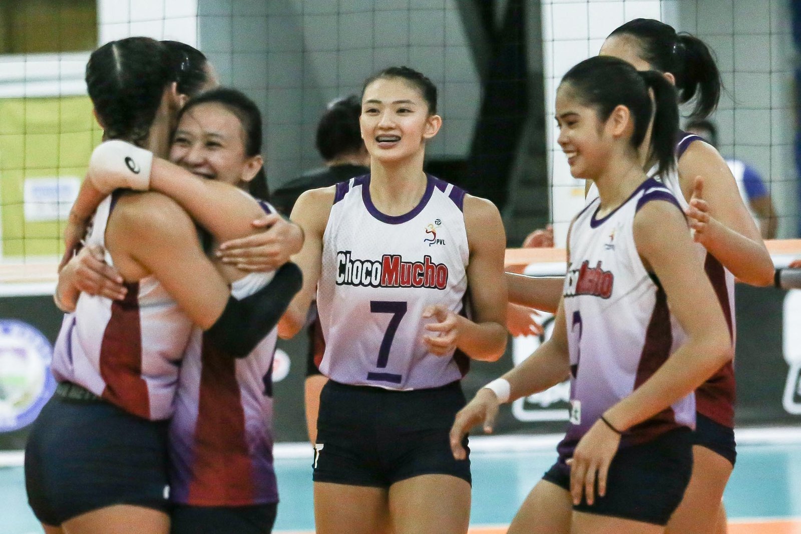 Pvl Flying Titans Spoil Pro Debut Of Perlas Spikers Sports Bytes Philippines