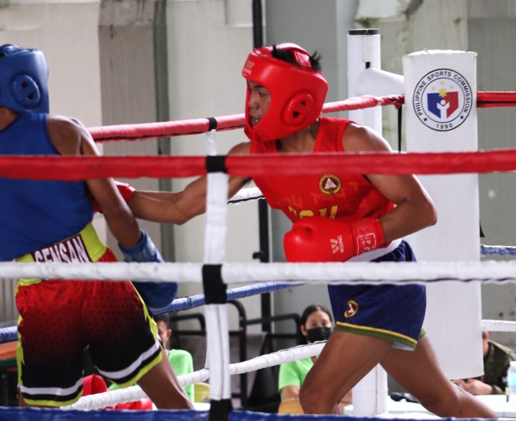 Vince Argie Lomboy against James Kert Valdez. [photo: PSC Media pool]