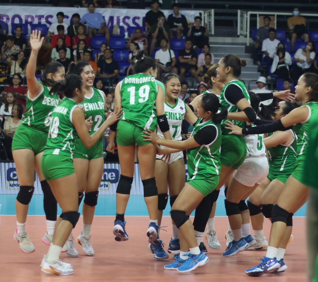 The College of St. Benilde Women's team topped UP to bag the PNVF Challenge Cup Women's title. [PNVF photo]